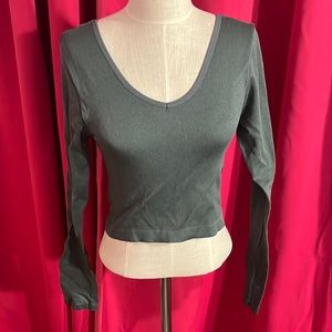 An Aeropostale ribbed olive green long sleeve shirt